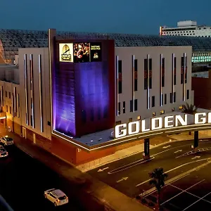 3* Hotel Golden Gate Y Casino
