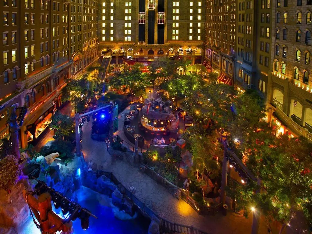 Sam'S Town Hotel And Gambling Hall Las Vegas Feriested